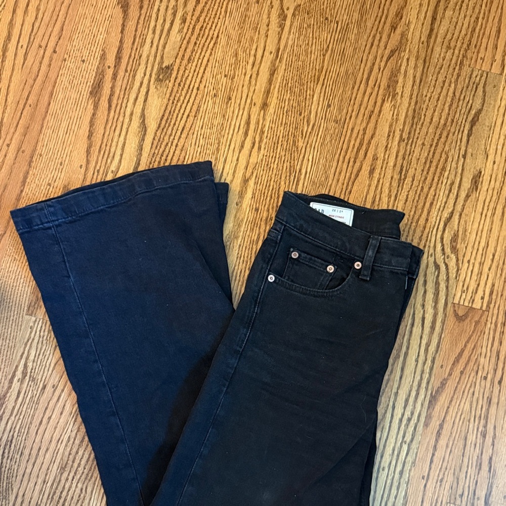 GAP Women's Flare Jeans in Black and Dark Indigo